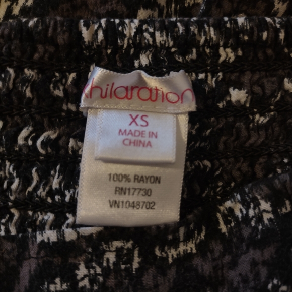 Vintage 90's Xhilaration Mini Skirt Artsy Boho Rayon Bohemian Floral Pockets XS - Picture 2 of 6